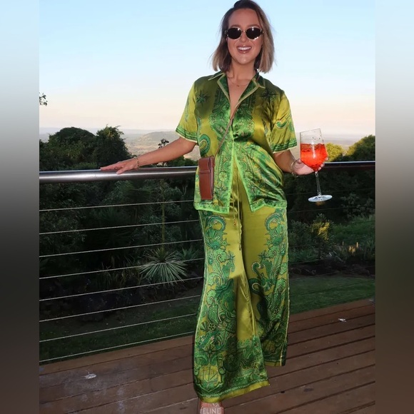 ALEMAIS silk satin Solaris pants, green, size 2 US - Picture 3 of 9